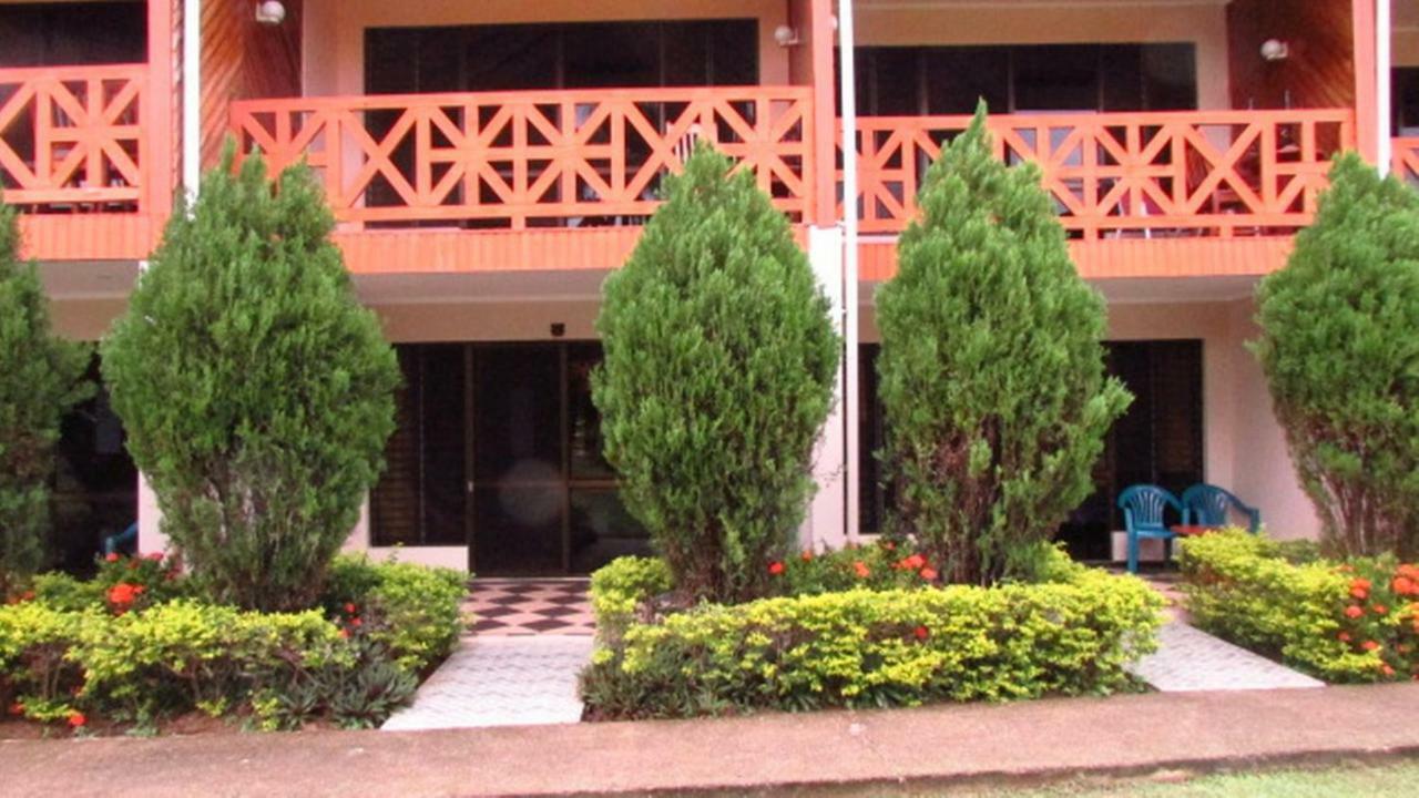 Wailoaloa Beach Resort Nadi Dış mekan fotoğraf